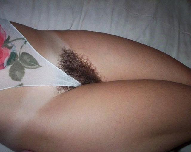 Сборник очаровательных девушек с волосатыми кисками - секс порно фото